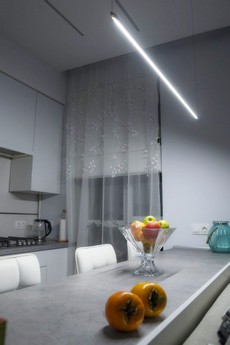Светодиодная подсветка стола на кухне