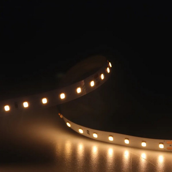 Энергоэффективная светодиодная лента Ustrip LED80-2835-W30-24V-4.8W-Ra90