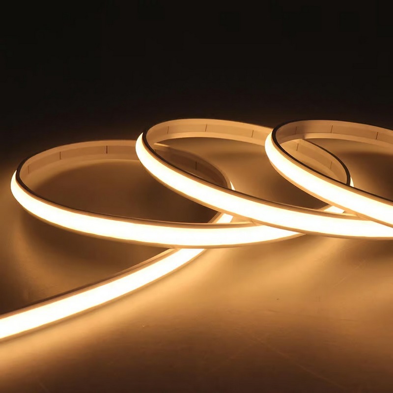 Бесточечная светодиодная лента Ustrip LED120-UDL-W30-24V-10W-8mm-IP65