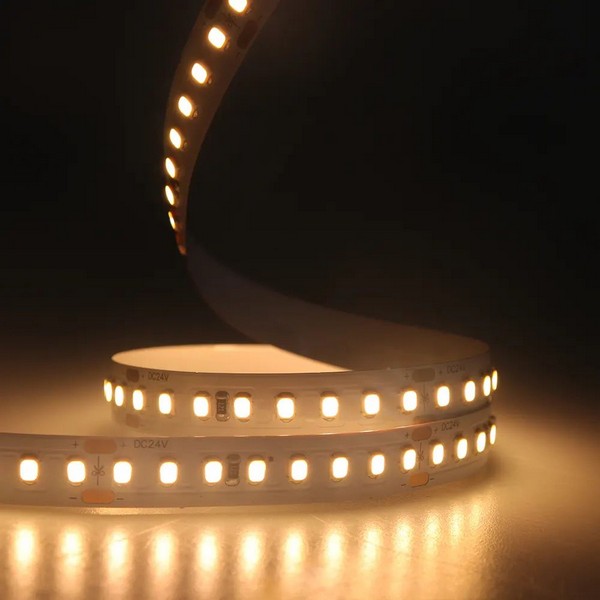 Энергоэффективная светодиодная лента Ustrip LED160-2835-W30-24V-14.4W-Ra90