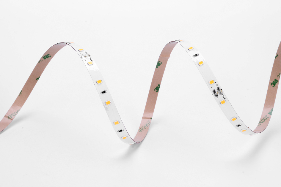 Светодиодная лента Ustrip LED98-2835-W30-24V-10W теплый белый